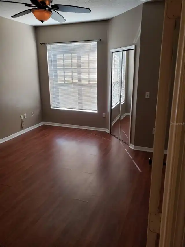 Listing Photo 9