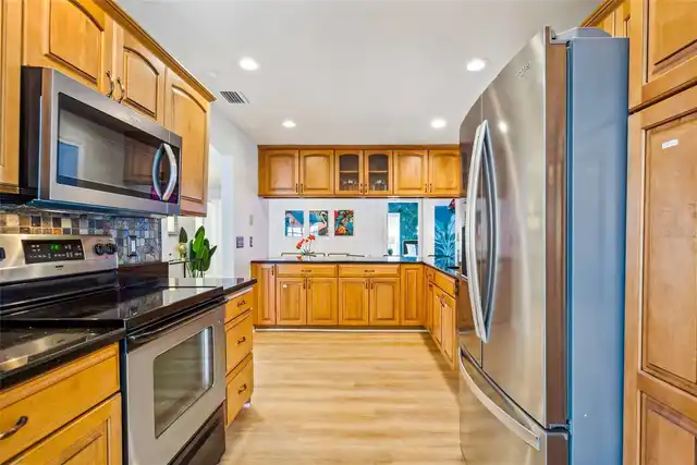 Listing Photo 17