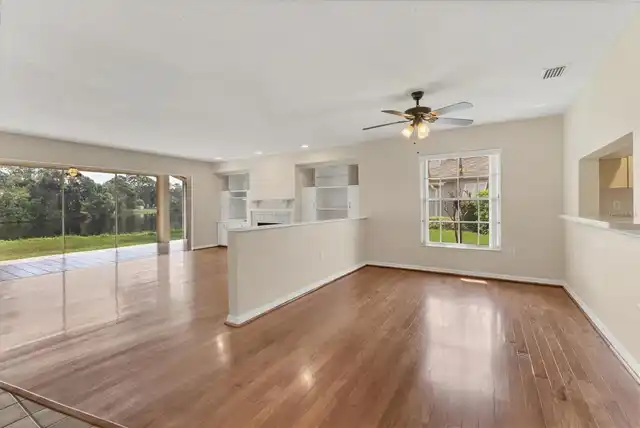 Listing Photo 17