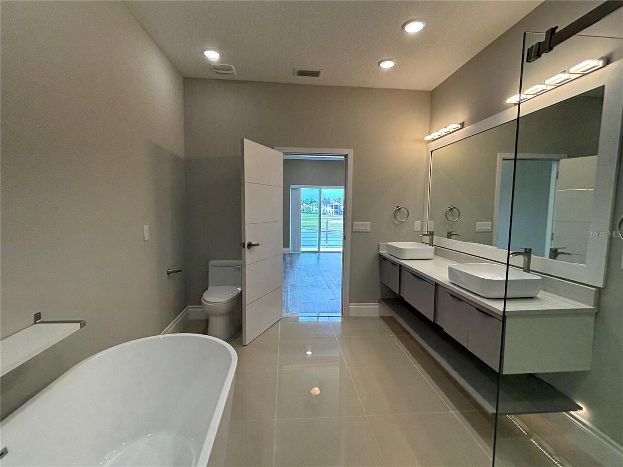 Listing Photo 23