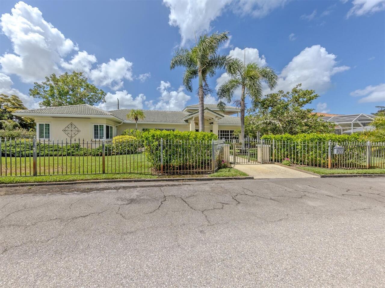 Listing Photo 8