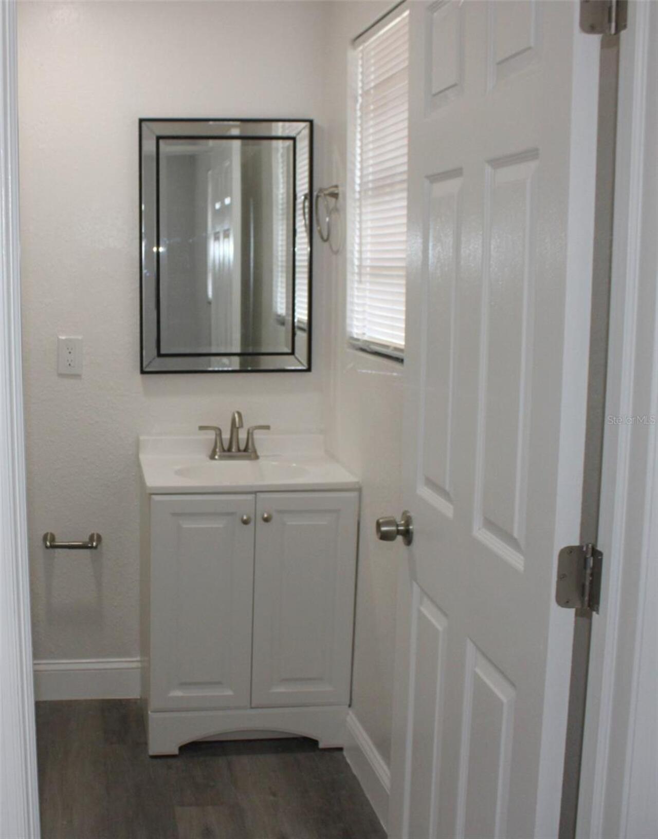 Listing Photo 12