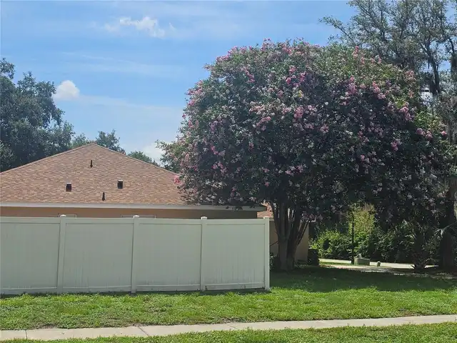 Listing Photo 6