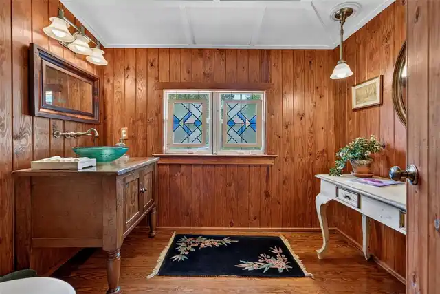 Listing Photo 25