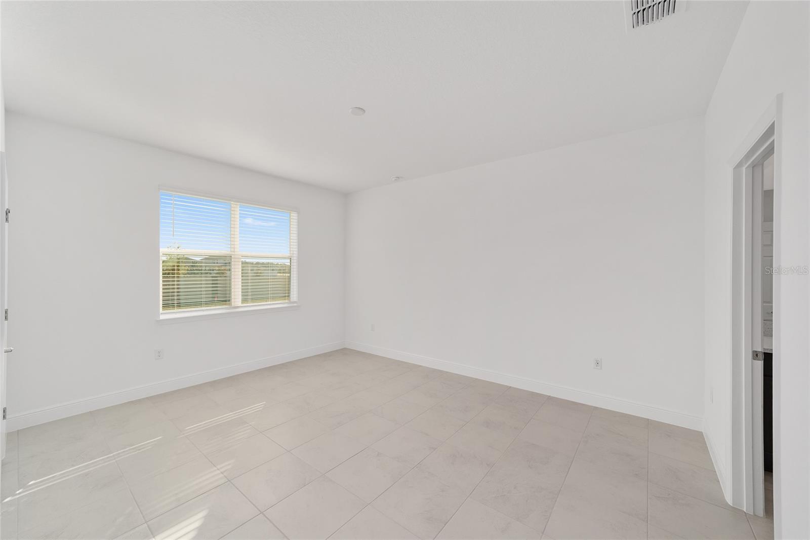 Listing Photo 24