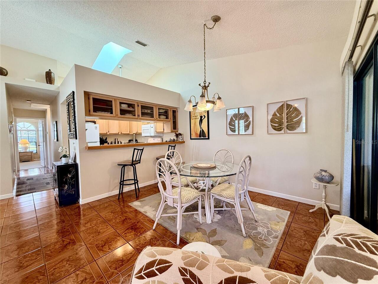 Listing Photo 9