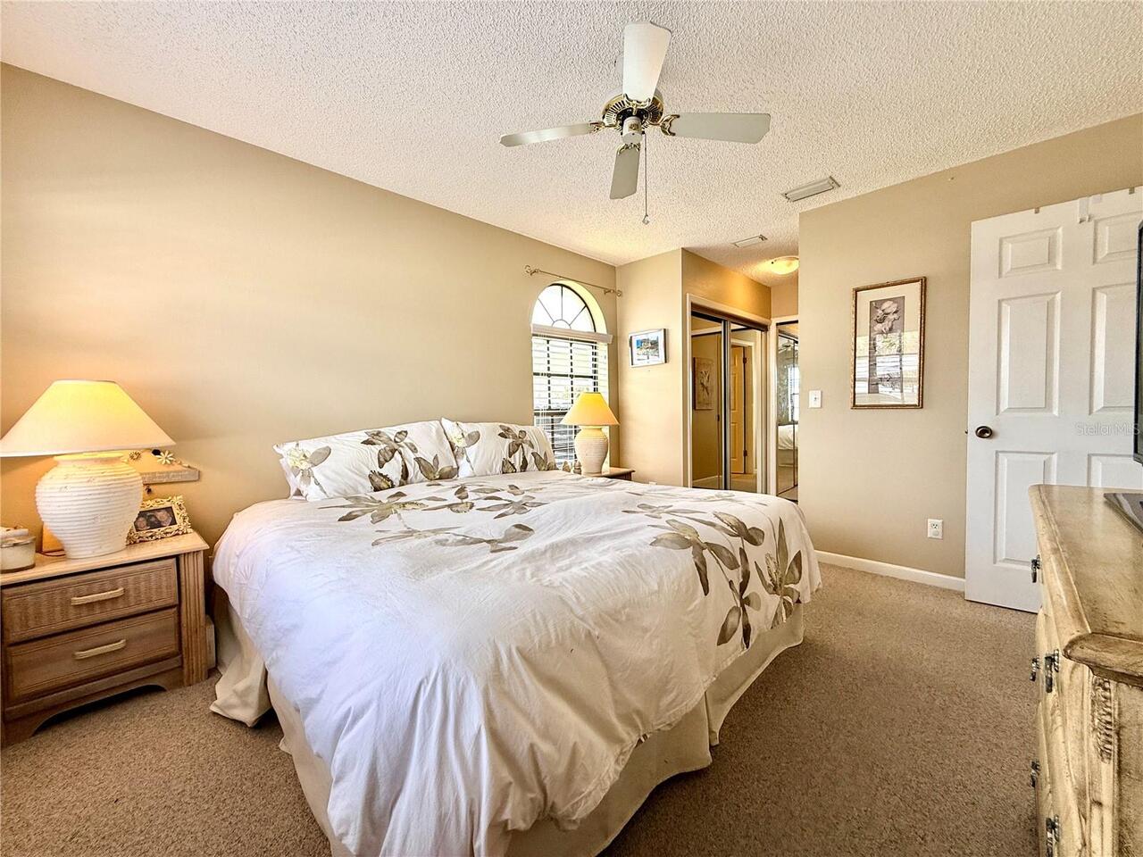 Listing Photo 14