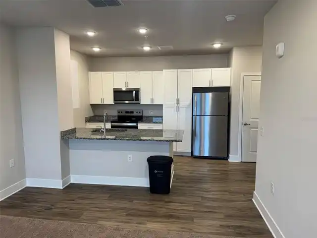 Listing Photo 16