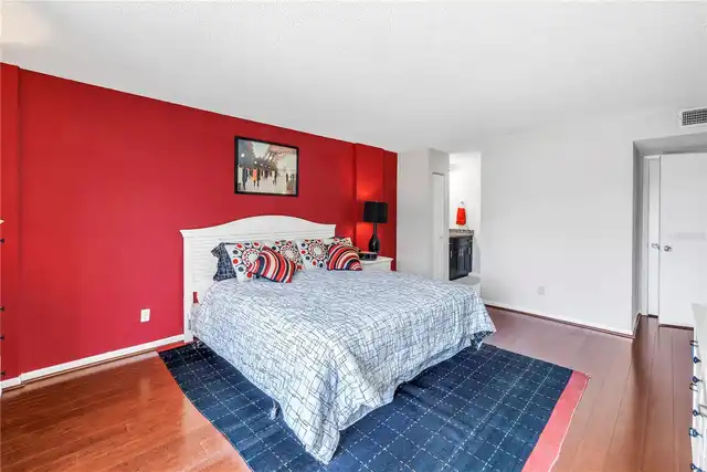 Listing Photo 10