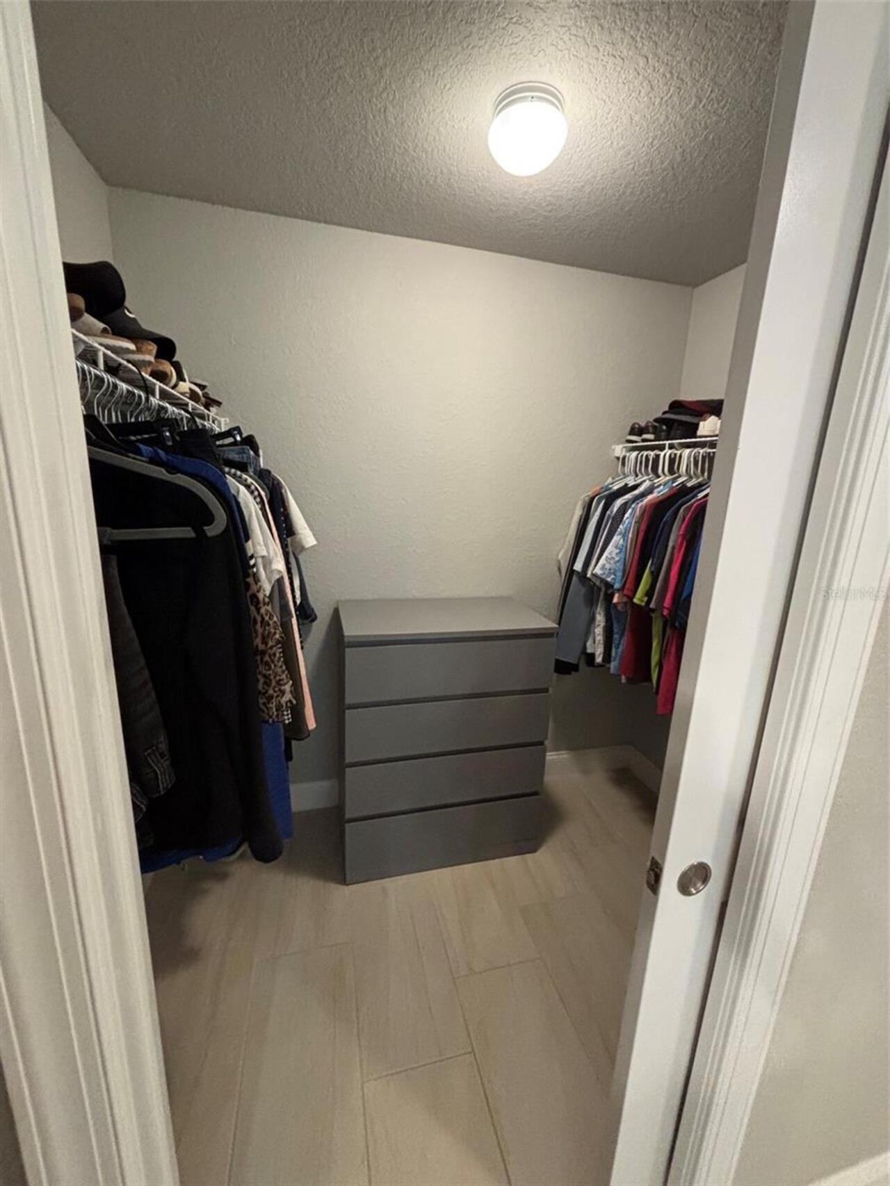 Listing Photo 12