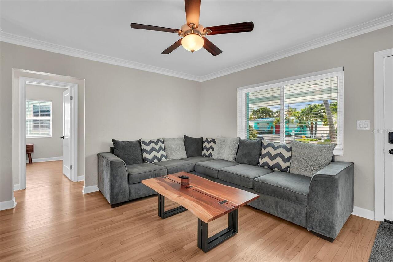Listing Photo 11
