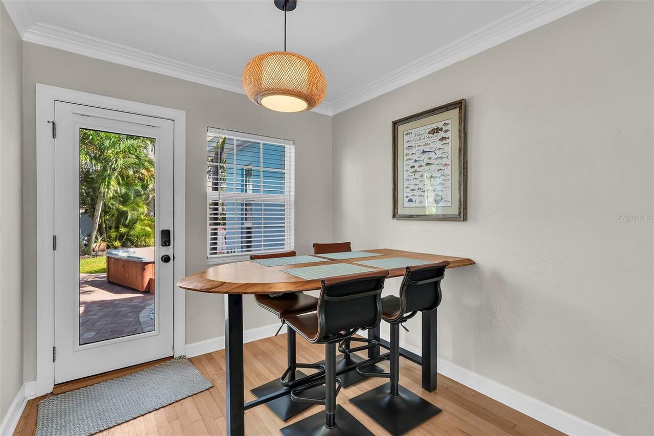 Listing Photo 9