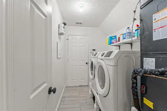 Listing Photo 9