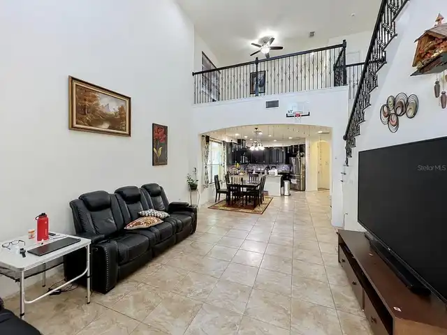 Listing Photo 14