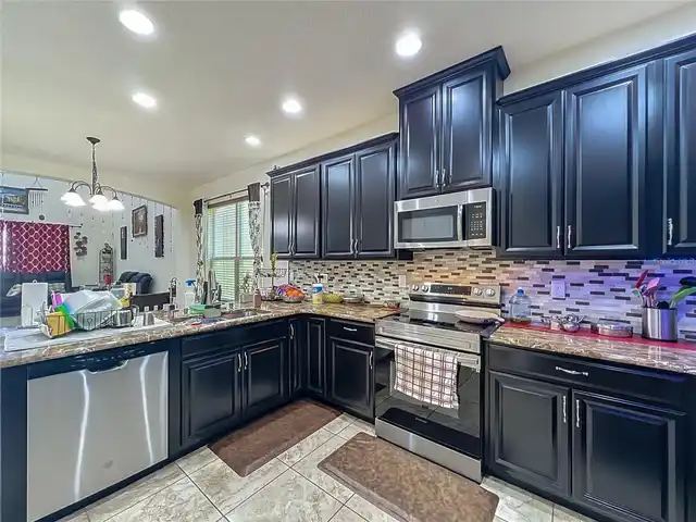 Listing Photo 17