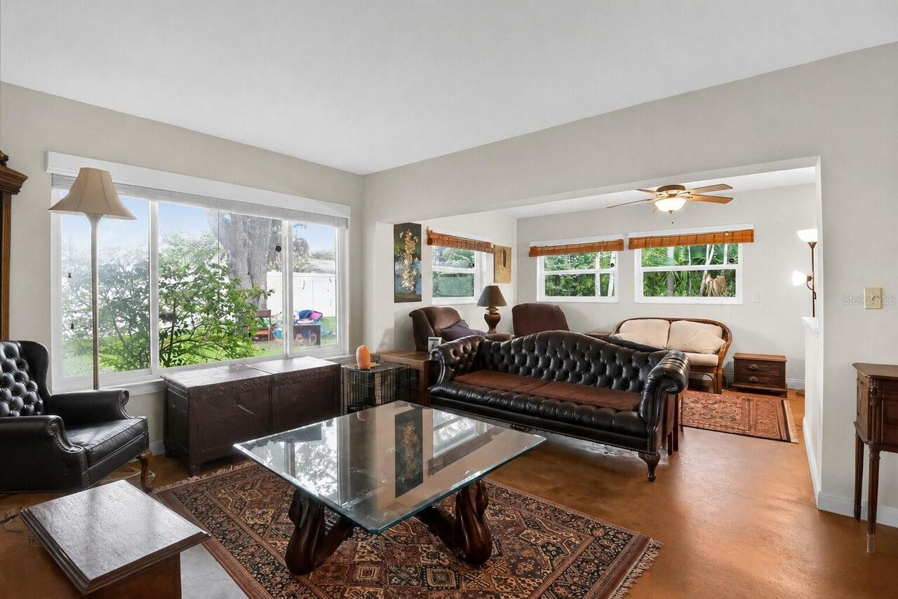 Listing Photo 11