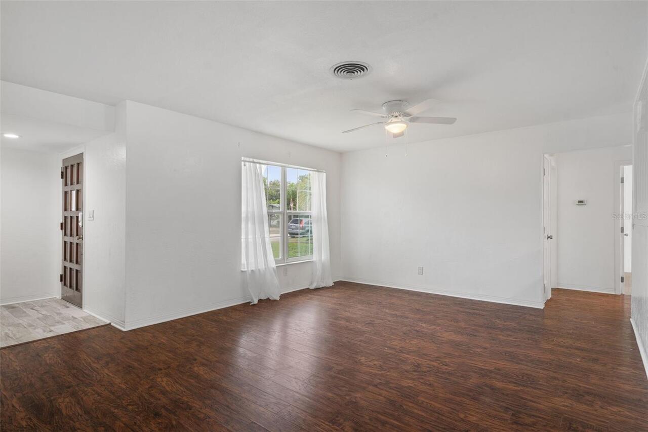 Listing Photo 7
