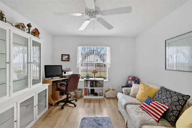 Listing Photo 22