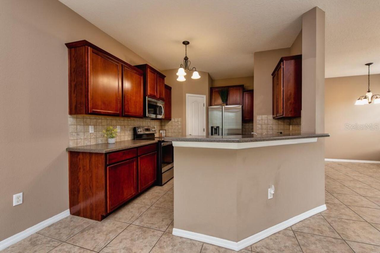 Listing Photo 8