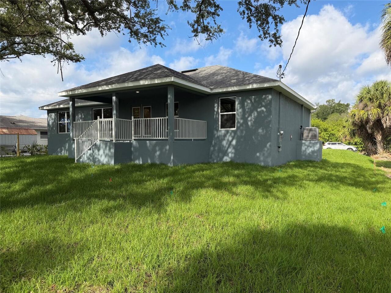 Listing Photo 11