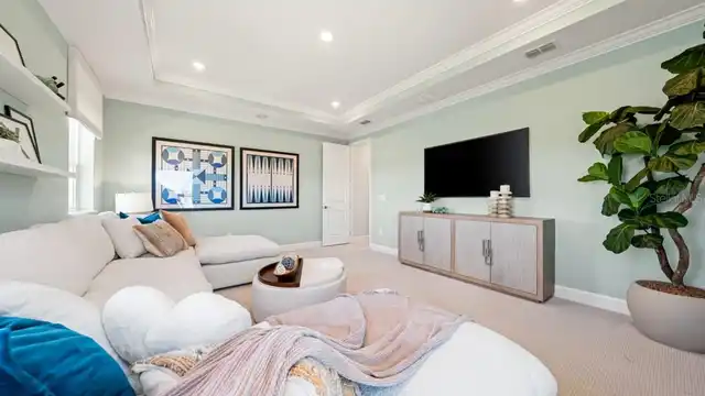 Listing Photo 17