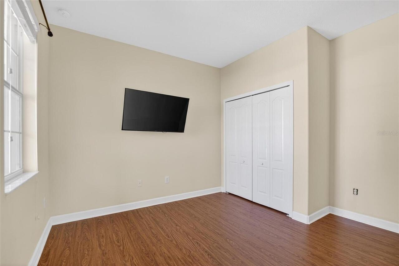 Listing Photo 20