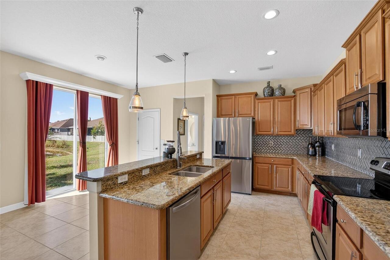 Listing Photo 11