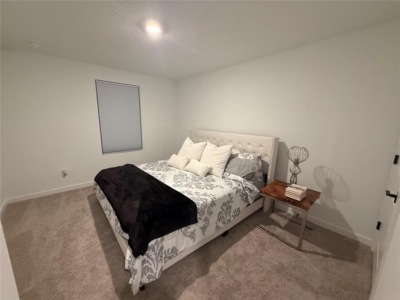 Listing Photo 12