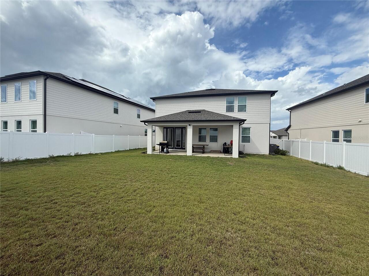 Listing Photo 16