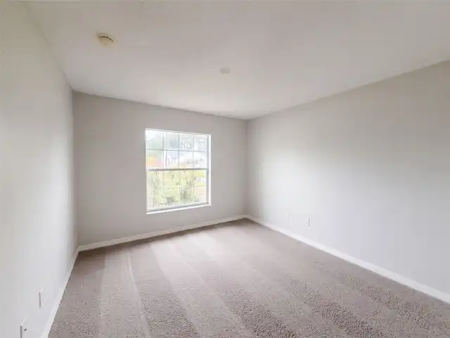 Listing Photo 14