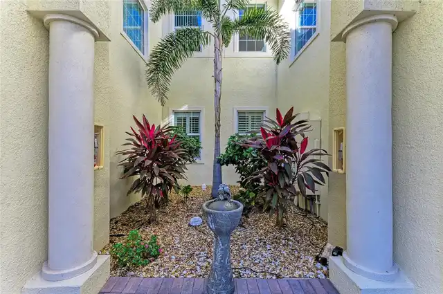 Listing Photo 12