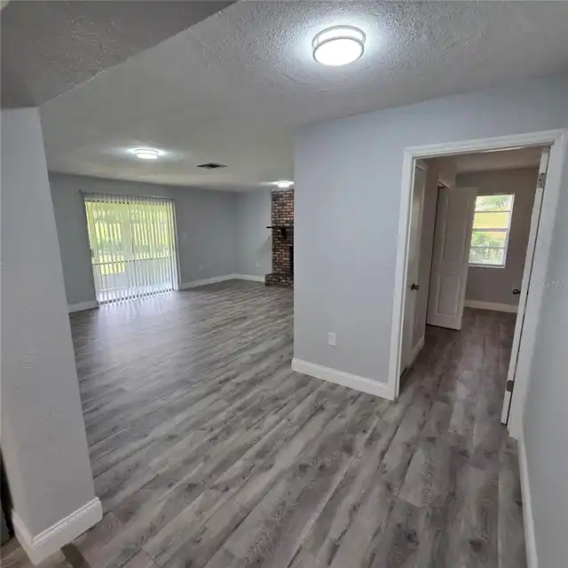 Listing Photo 7