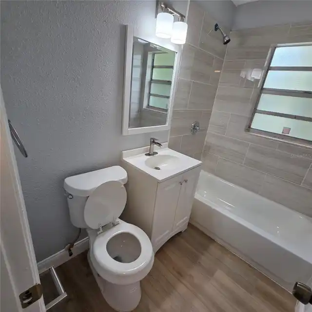 Listing Photo 21