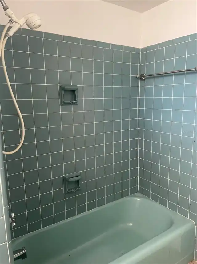 Listing Photo 10