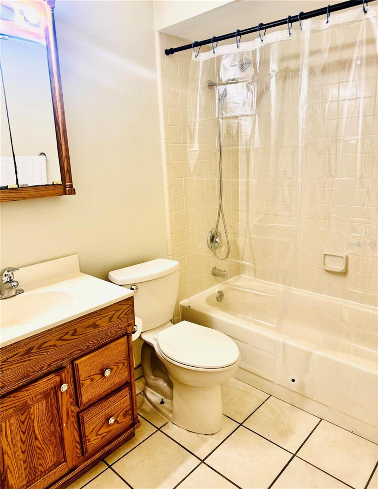Listing Photo 9