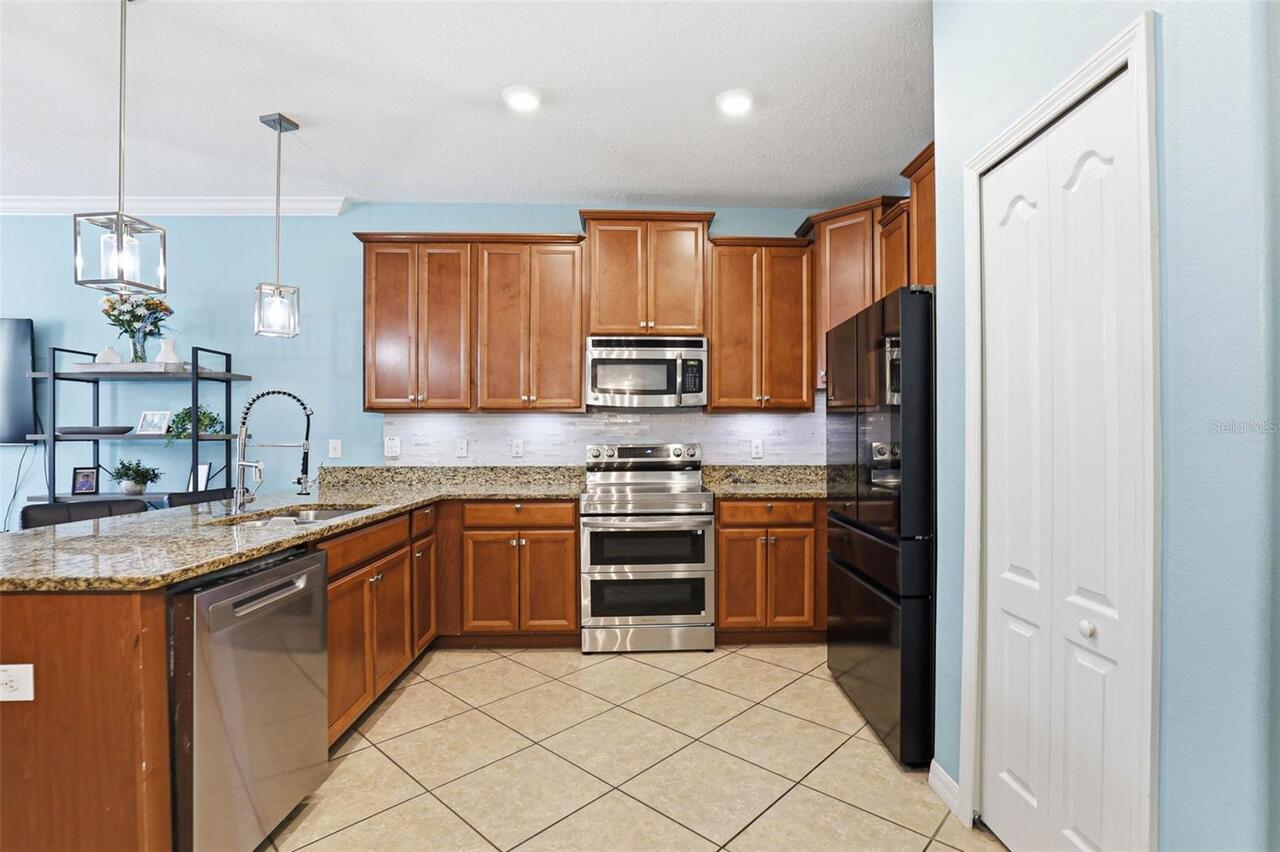 Listing Photo 10