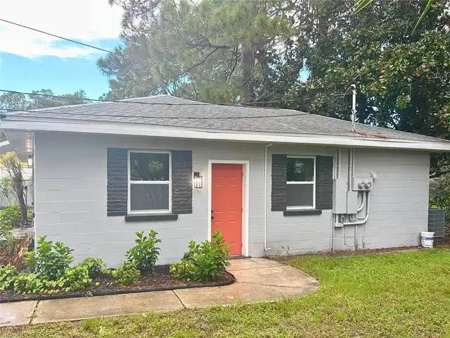 Listing Photo 10