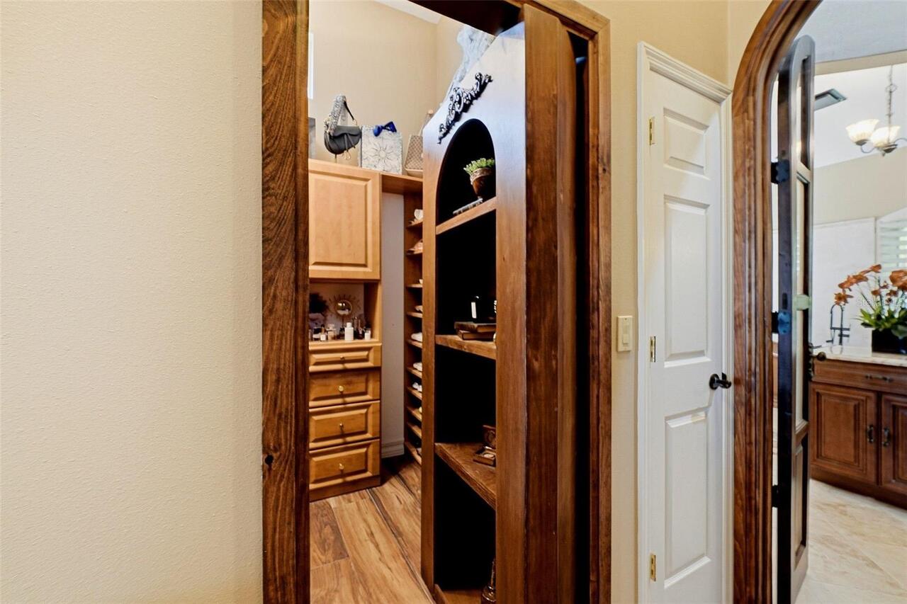Listing Photo 25