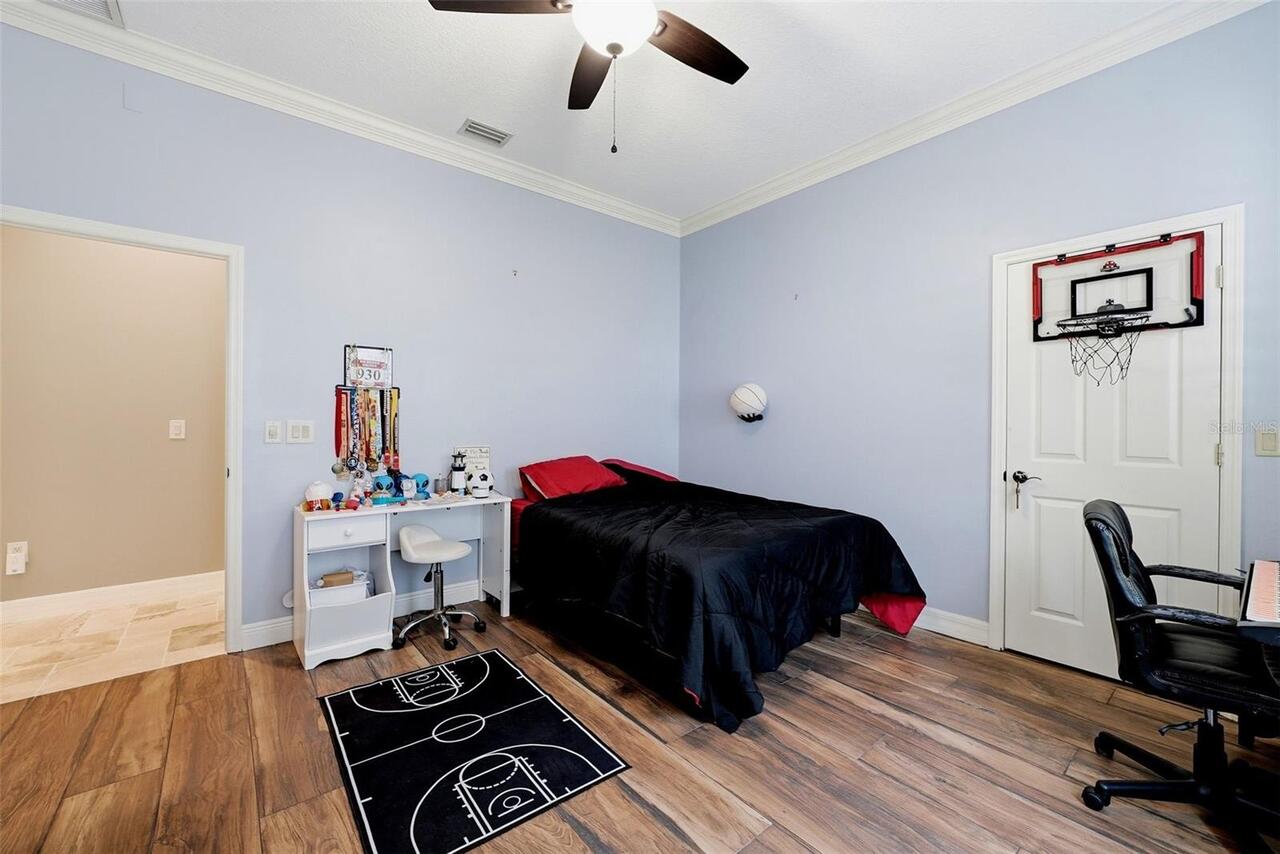 Listing Photo 35