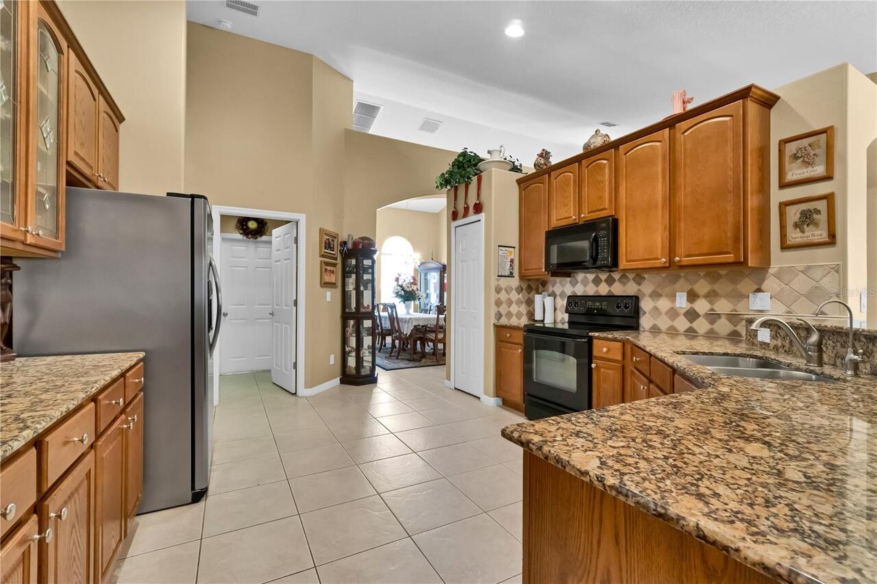 Listing Photo 11