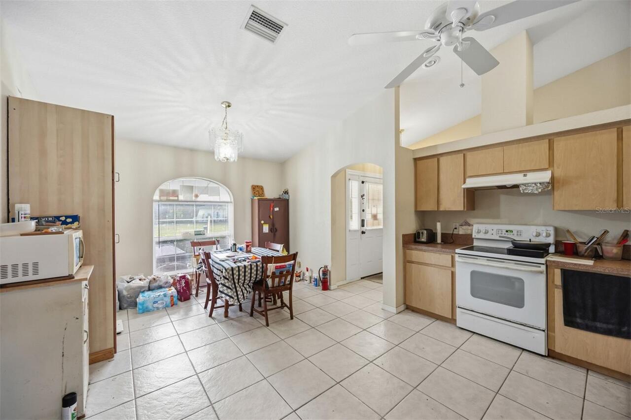 Listing Photo 8