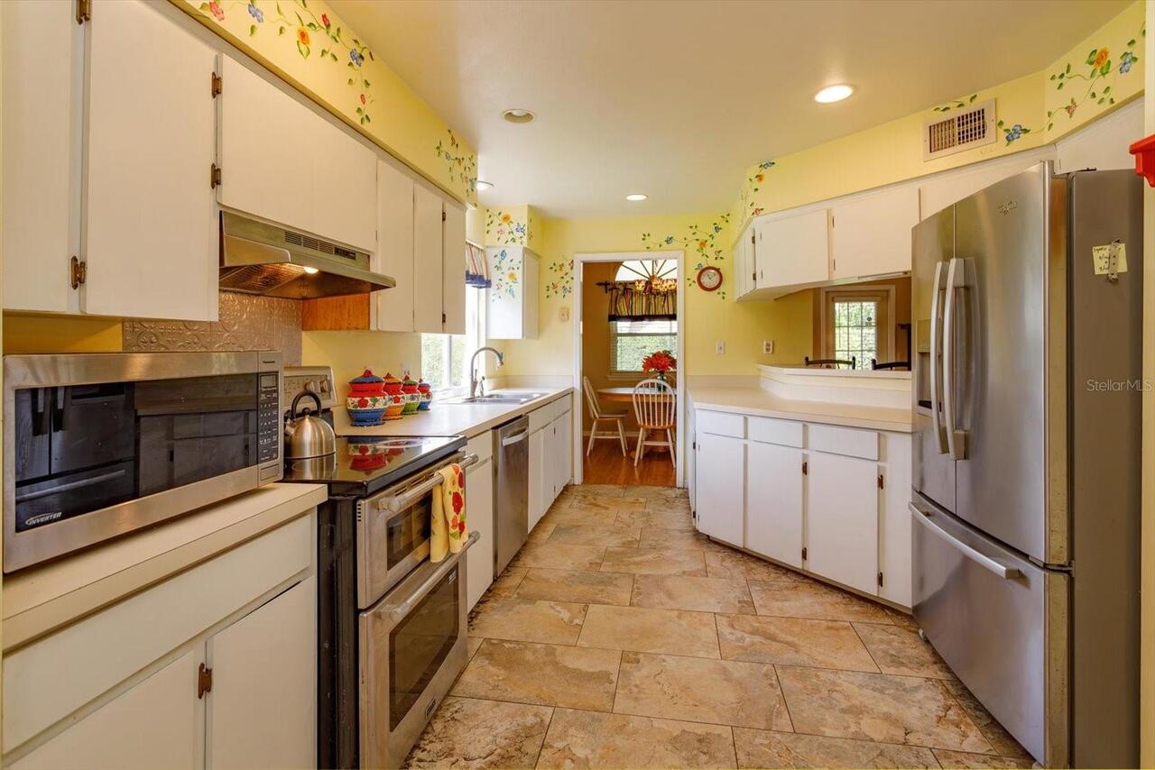 Listing Photo 8