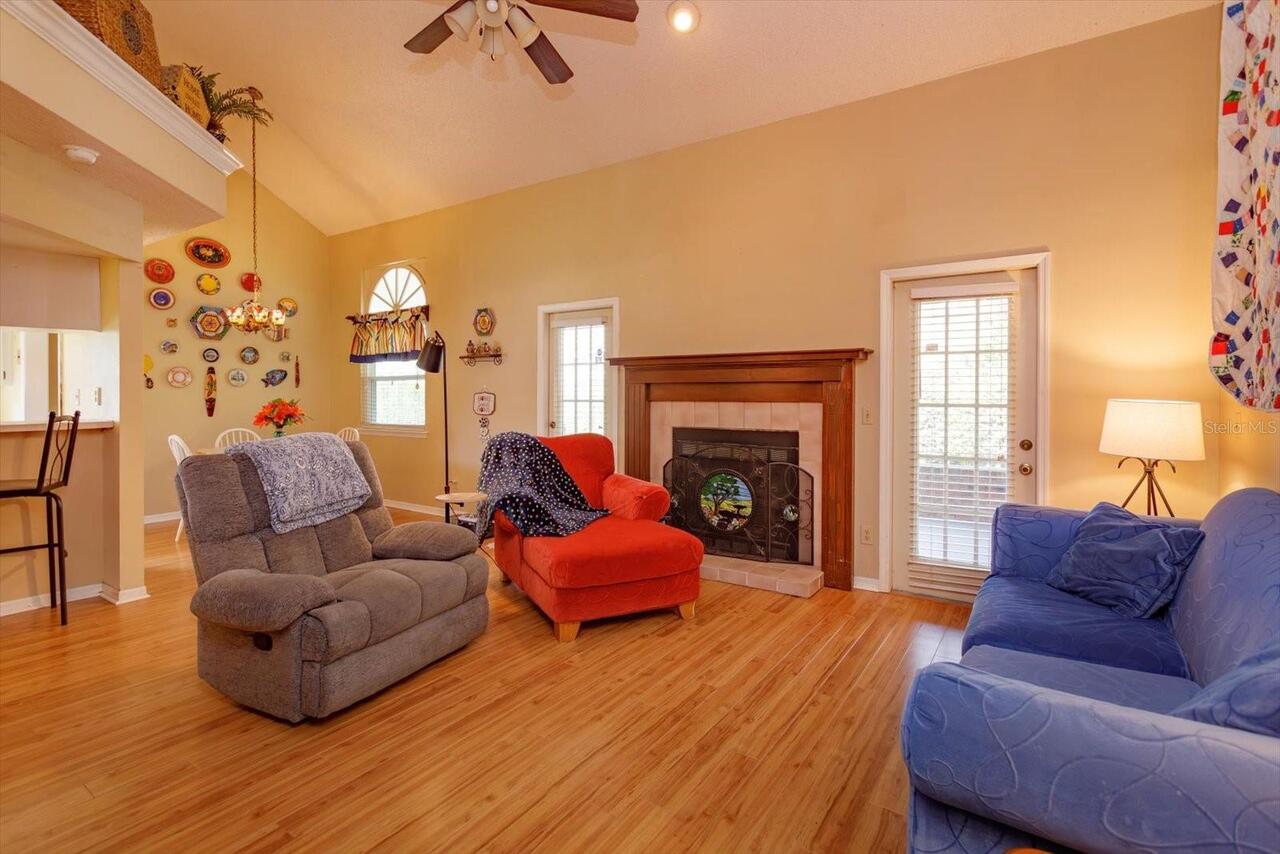 Listing Photo 14