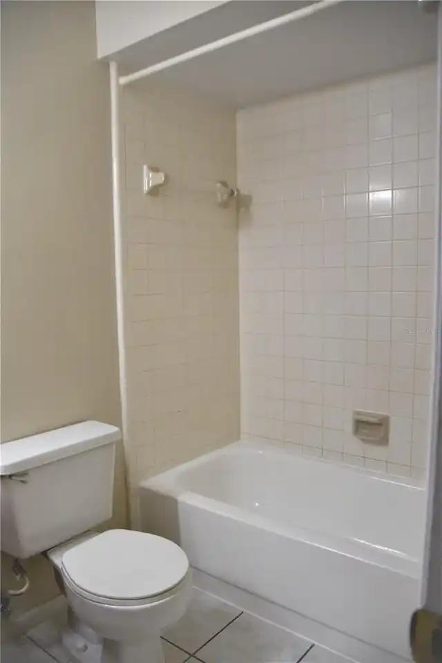 Listing Photo 9