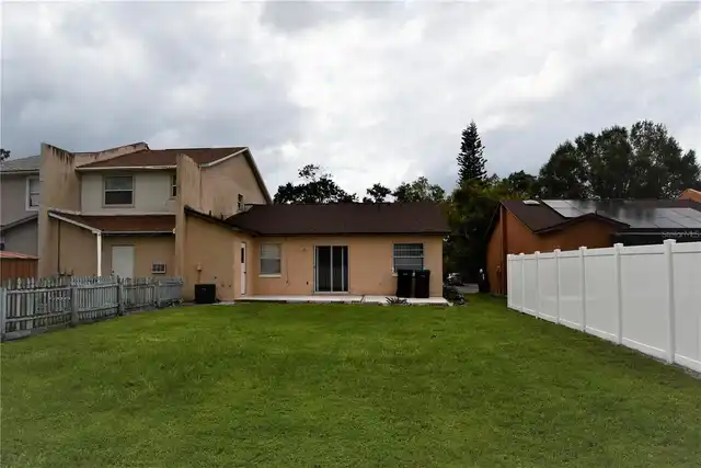 Listing Photo 12