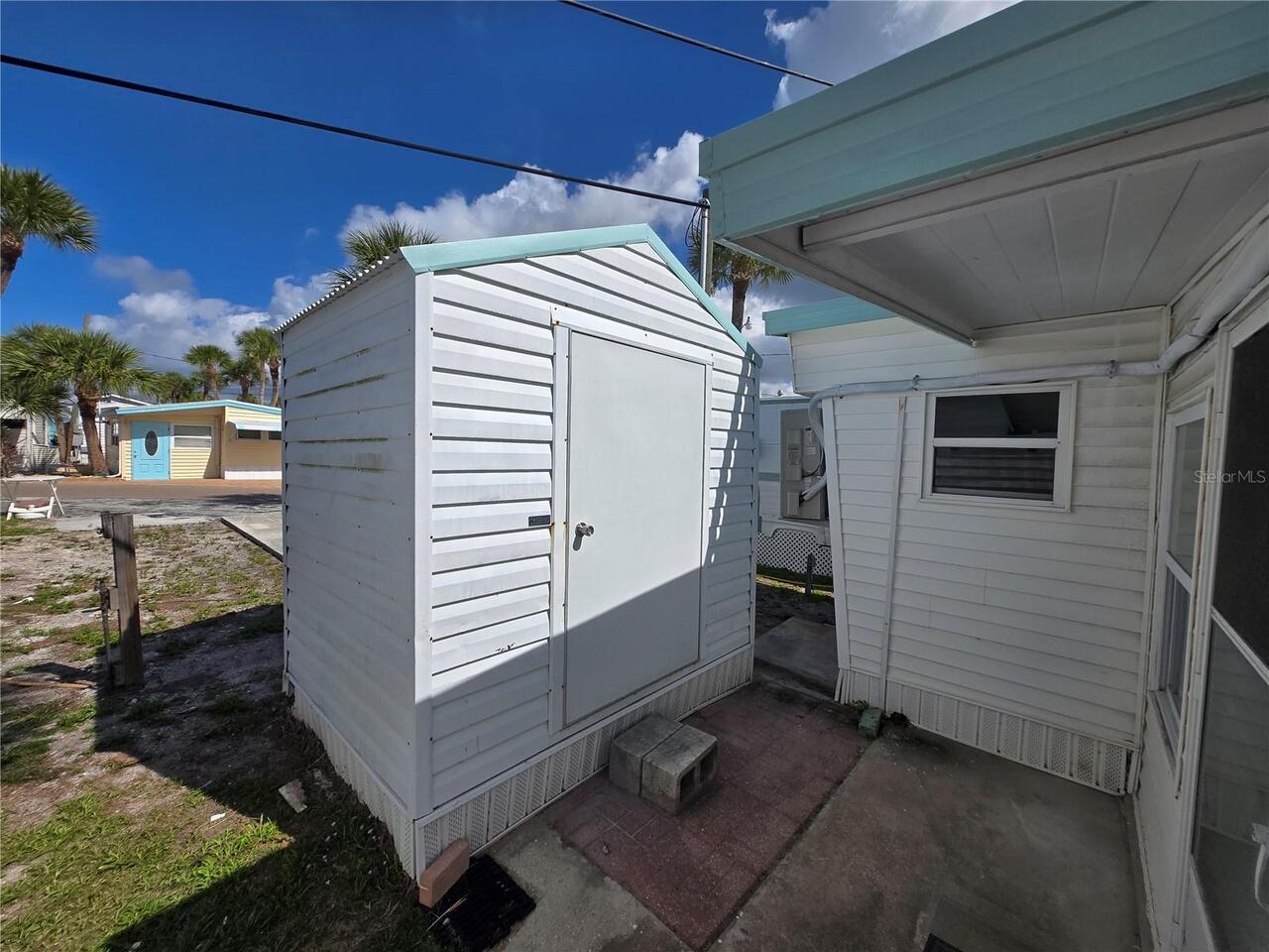 Listing Photo 12