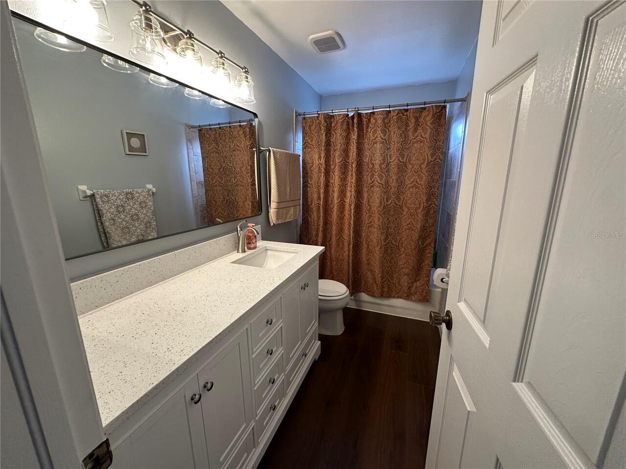 Listing Photo 42