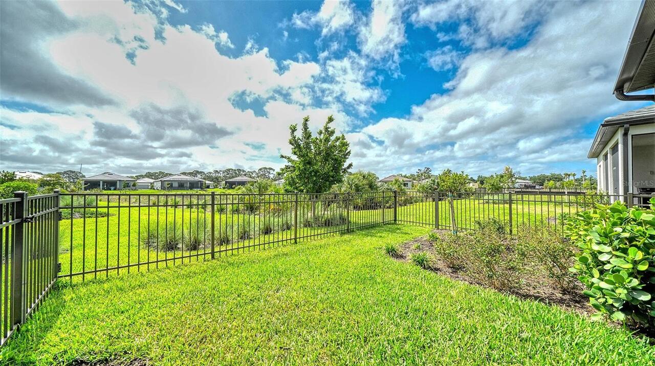 Listing Photo 22