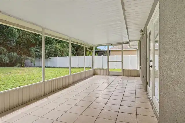 Listing Photo 14