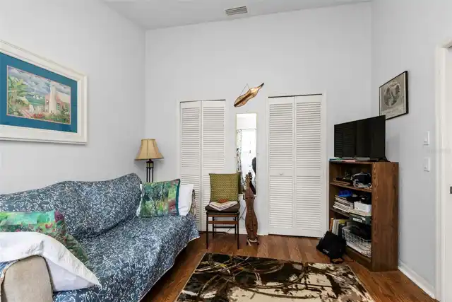 Listing Photo 22